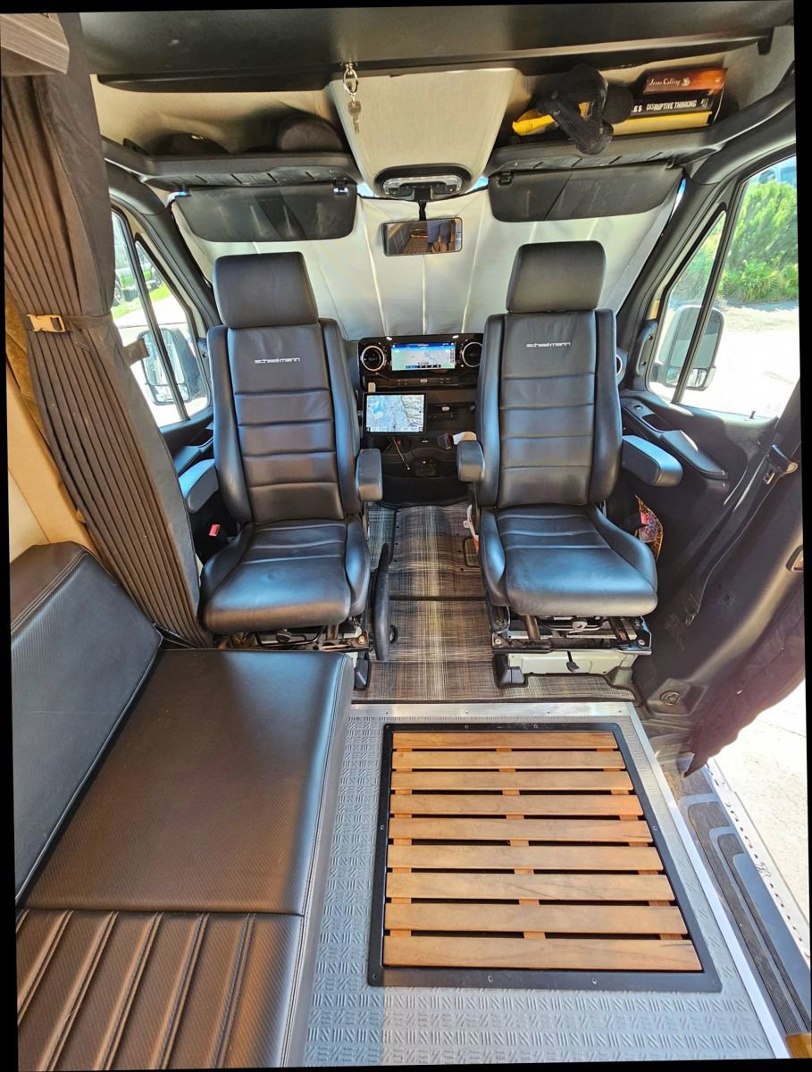 Used 2022 Mercedes-Benz Sprinter 2500 image 5