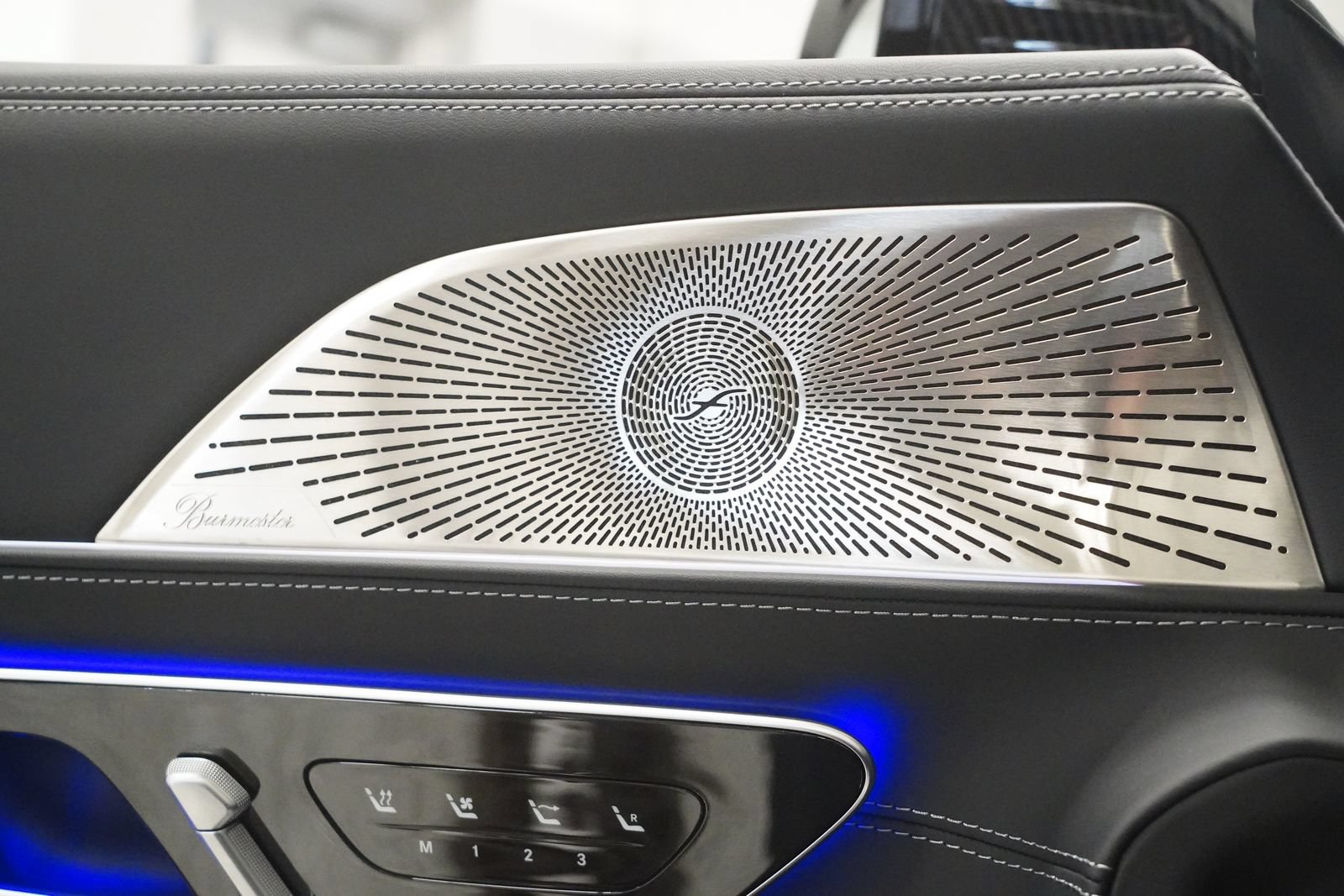 Certified 2025 Mercedes-Benz SL 63 AMG S e Performance 4MATIC image 31