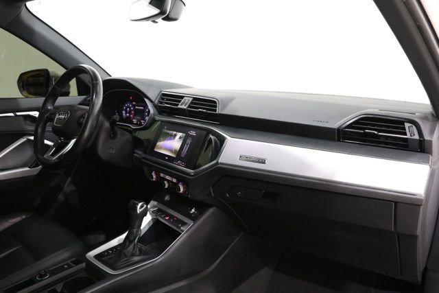 Used 2020 Audi Q3 2.0T Premium AWD/4WD image 16