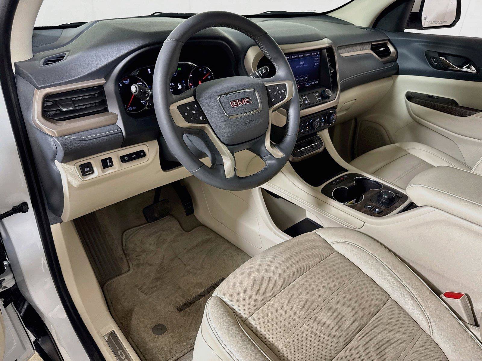 Certified 2023 GMC Acadia Denali w/ Denali Technology Package FWD image 7