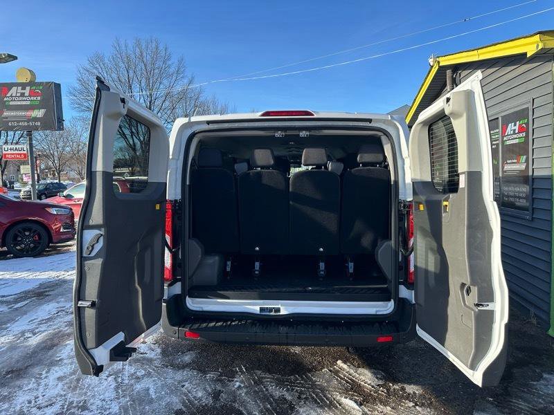 Used 2025 Ford Transit 350 XLT image 8