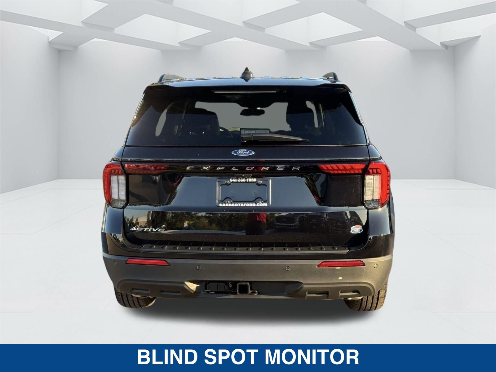 New 2026 Ford Explorer Active RWD image 6