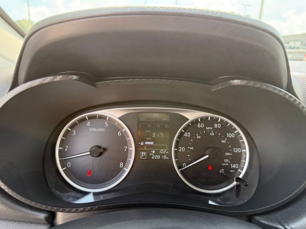 Used 2025 Nissan Versa S image 14