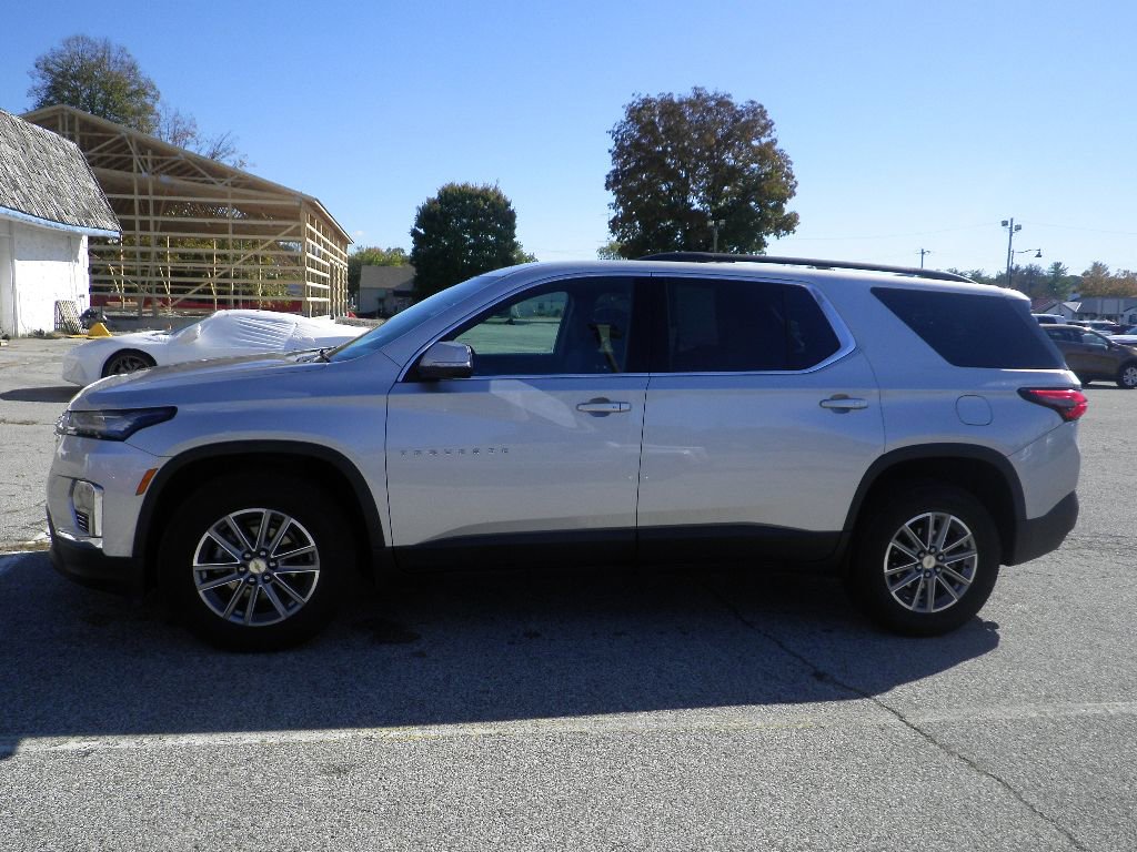 Used 2022 Chevrolet Traverse LT w/ LPO, Cargo Package image 4