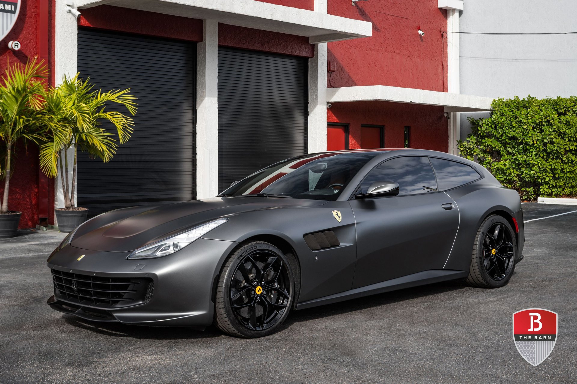 Used 2018 Ferrari GTC4Lusso T image 4