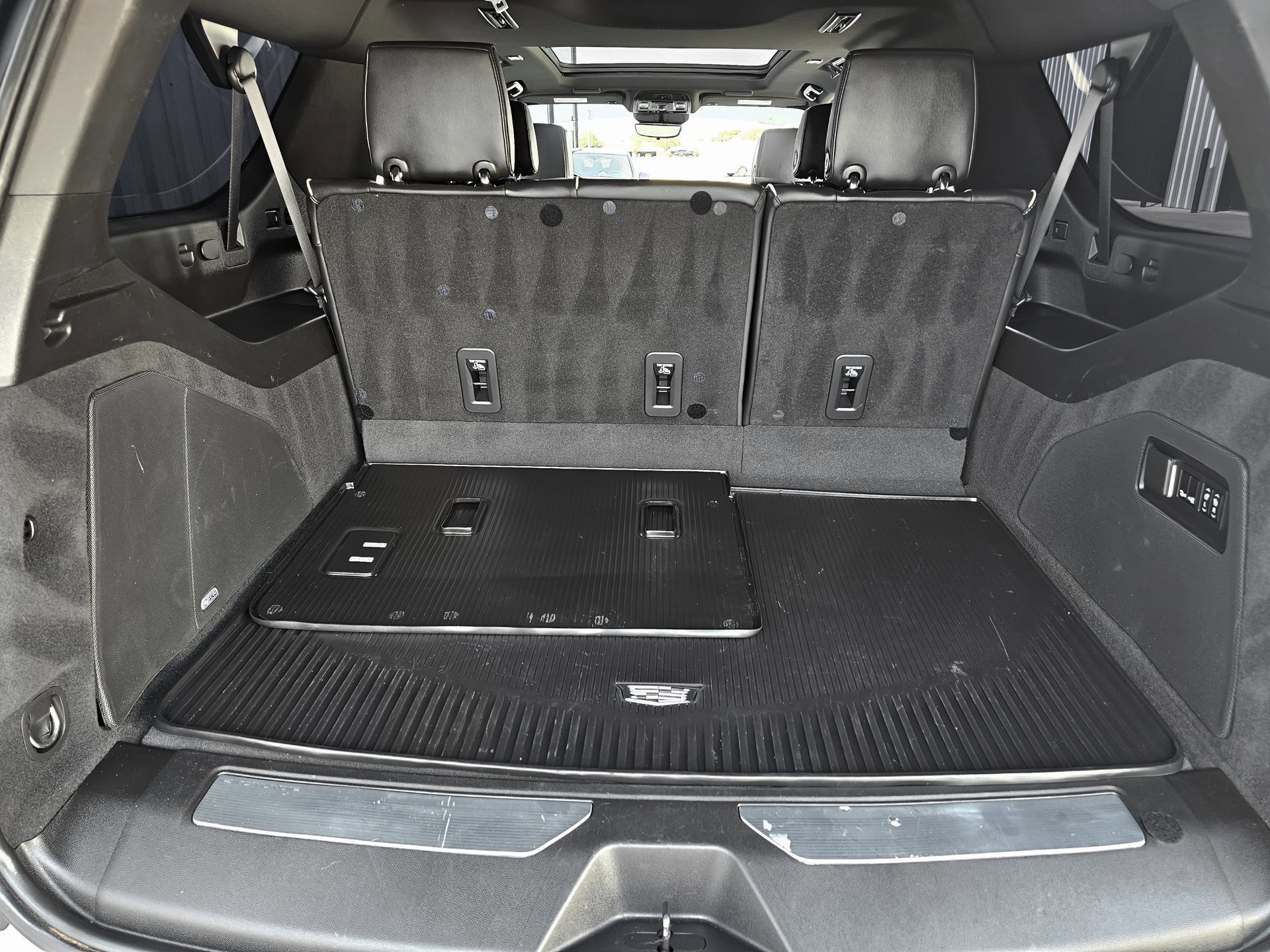 Used 2022 Cadillac Escalade ESV Premium Luxury w/ LPO, Floor Liner Package image 13