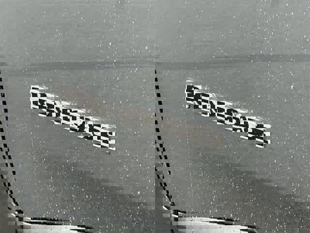 Used 2023 Jeep Renegade Latitude image 29