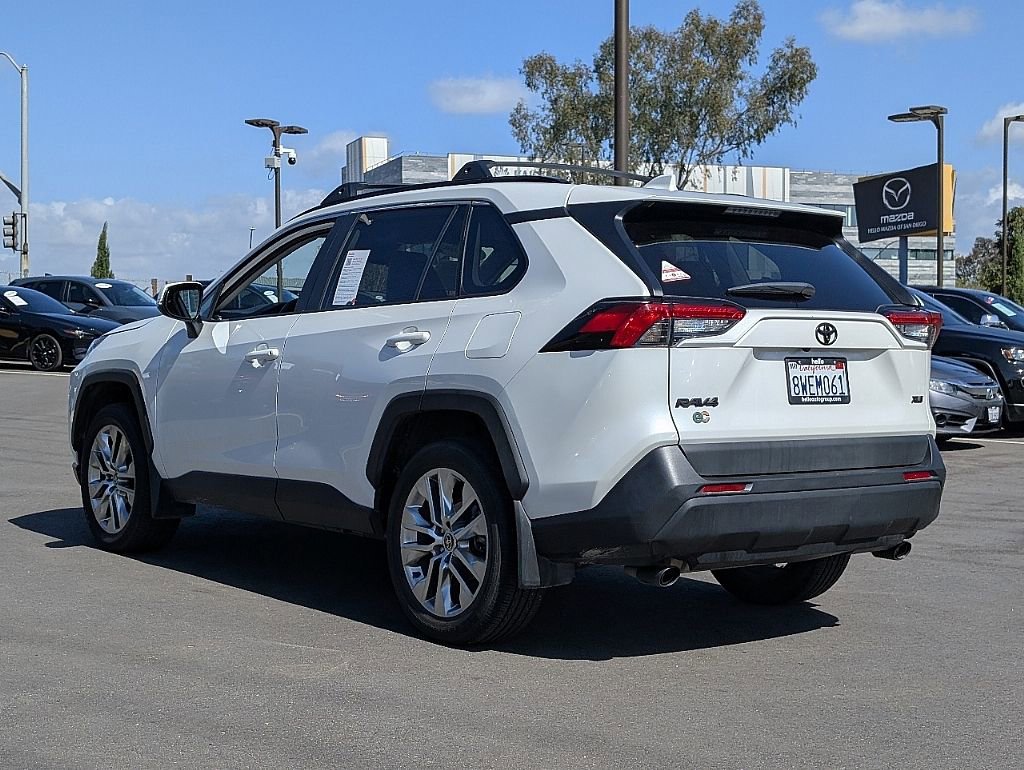 Used 2021 Toyota RAV4 XLE Premium w/ Carpet Mat Package (TMS) image 11