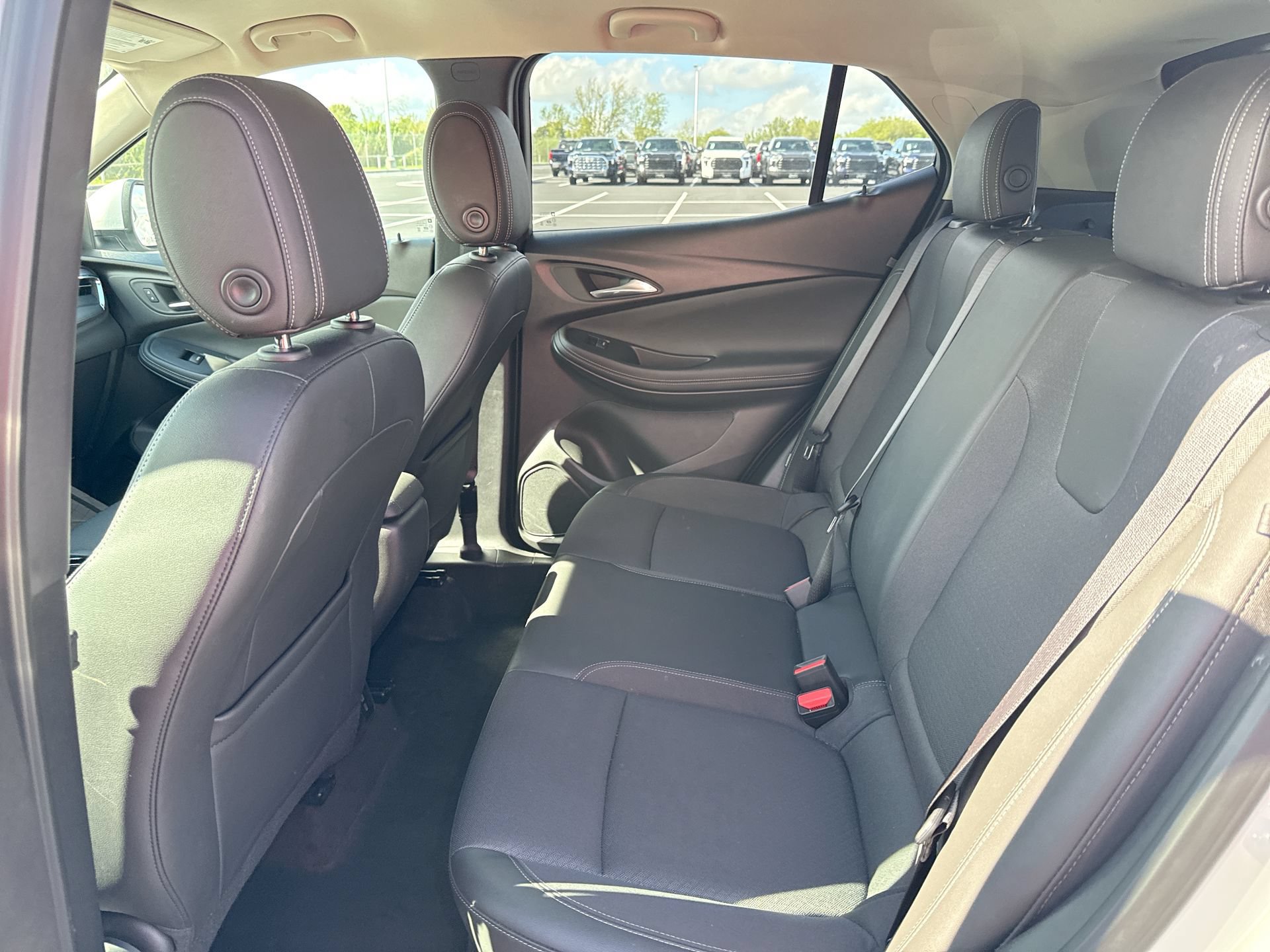 Used 2025 Buick Encore GX Preferred FWD image 23