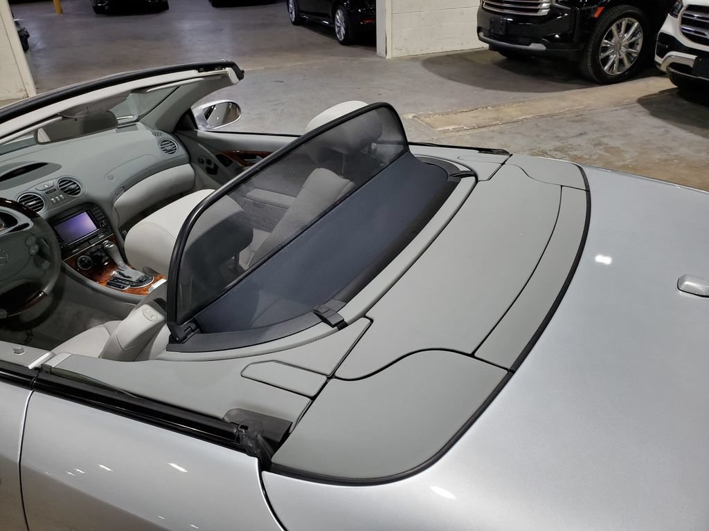 Used 2008 Mercedes-Benz SL 550 image 40