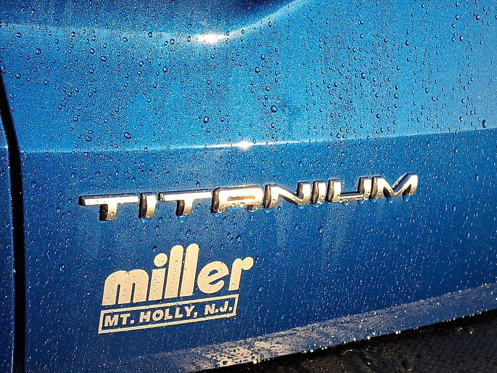 Certified 2022 Ford Escape Titanium image 30