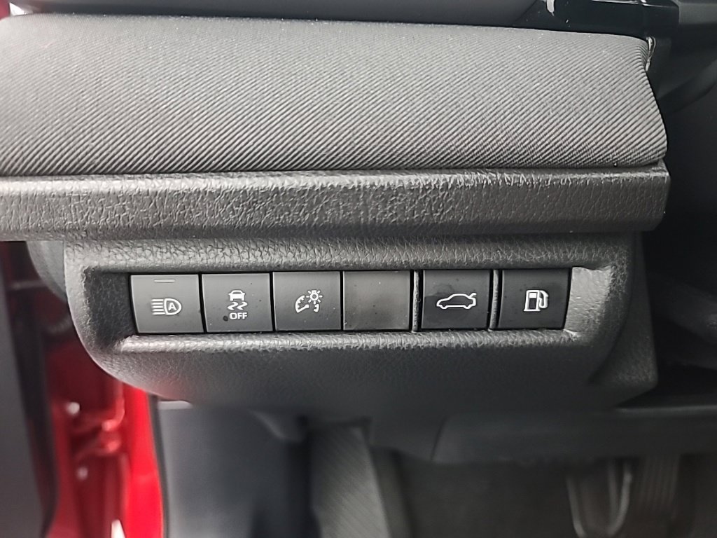 Used 2026 Toyota Camry LE FWD image 28