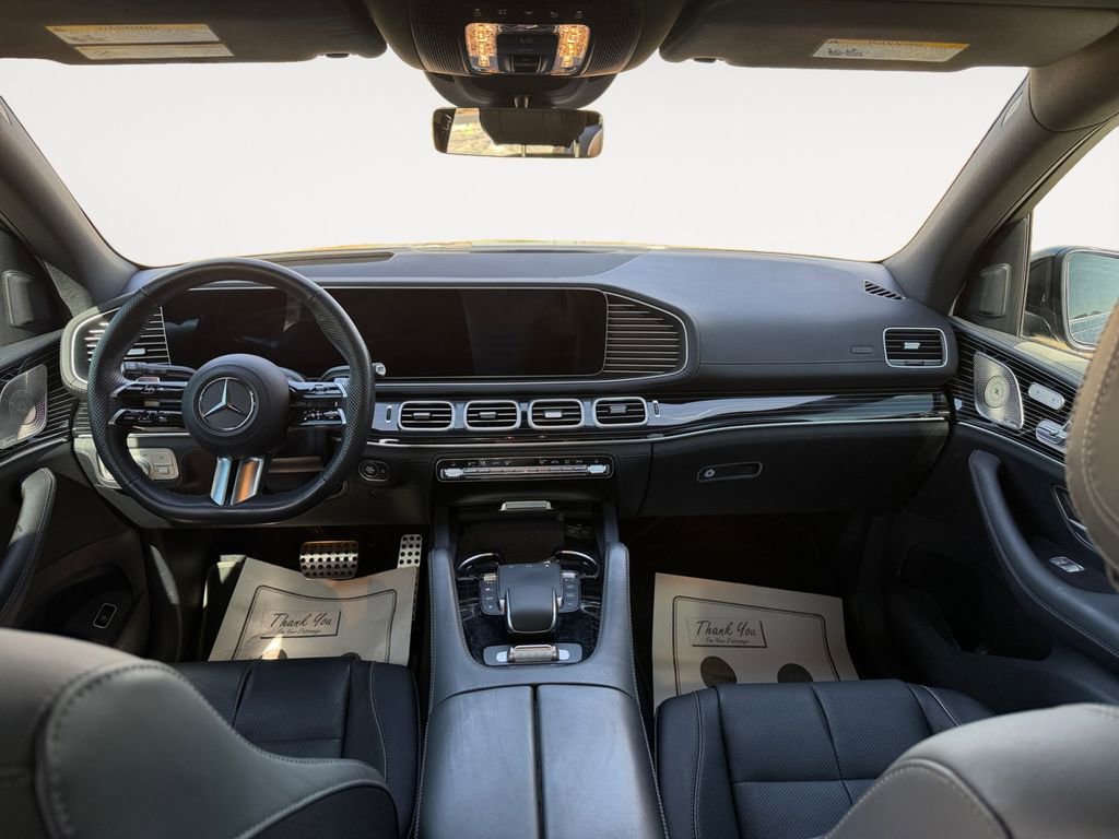 Used 2024 Mercedes-Benz GLS 580 4MATIC image 13