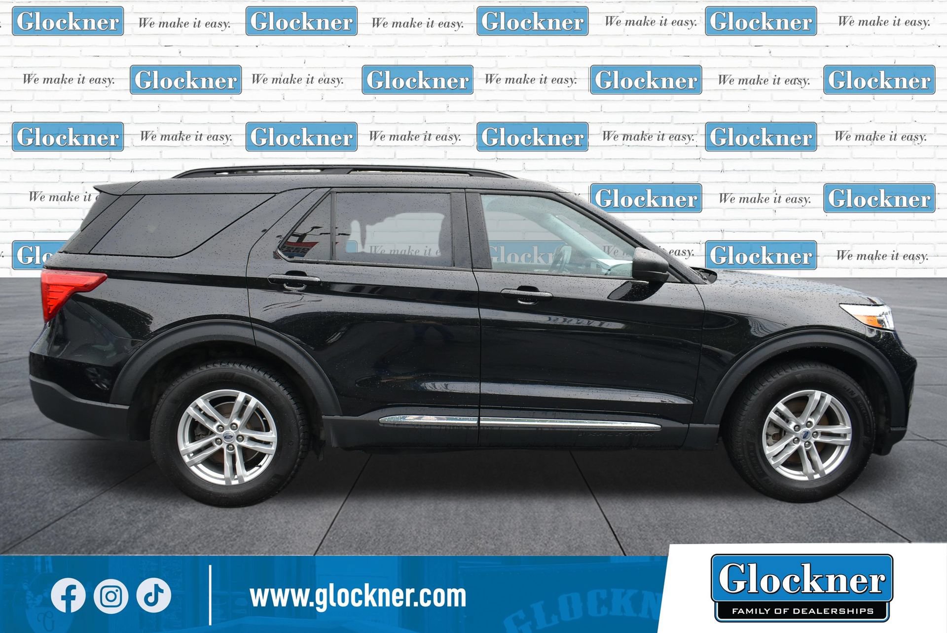 Used 2023 Ford Explorer XLT w/ Class IV Trailer Tow Package AWD/4WD image 4
