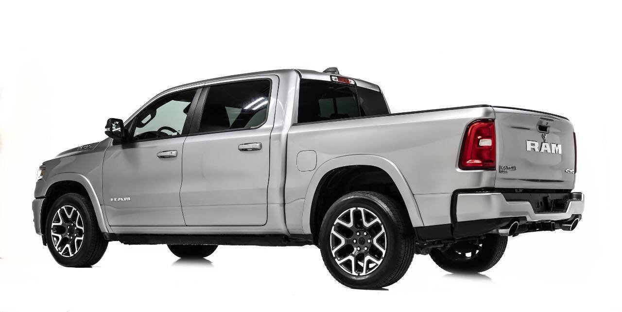 Used 2025 RAM 1500 Laramie w/ Laramie Southwest Edition image 4
