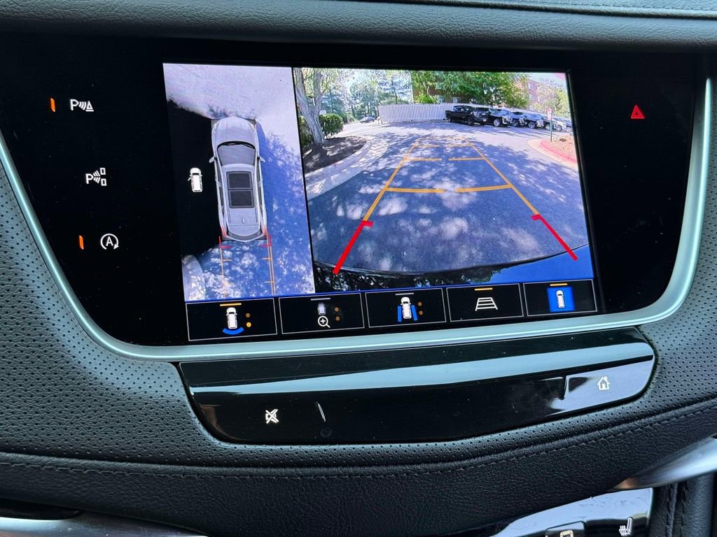 Used 2025 Cadillac XT5 Premium Luxury w/ Technology Package AWD/4WD image 7