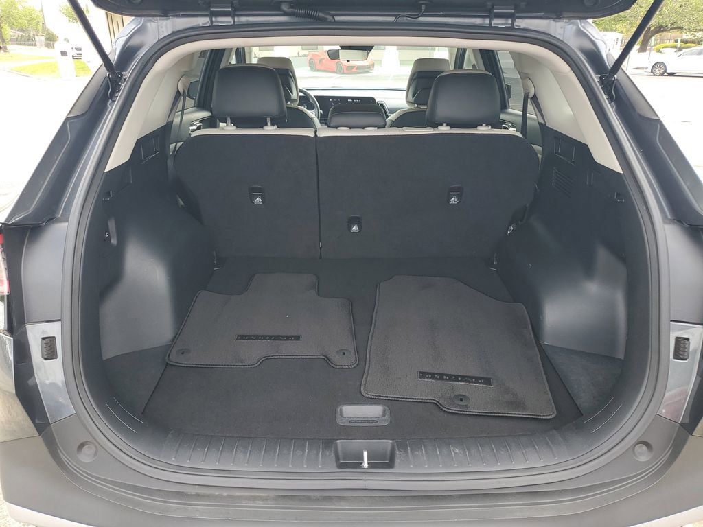Used 2023 Kia Sportage EX FWD image 28