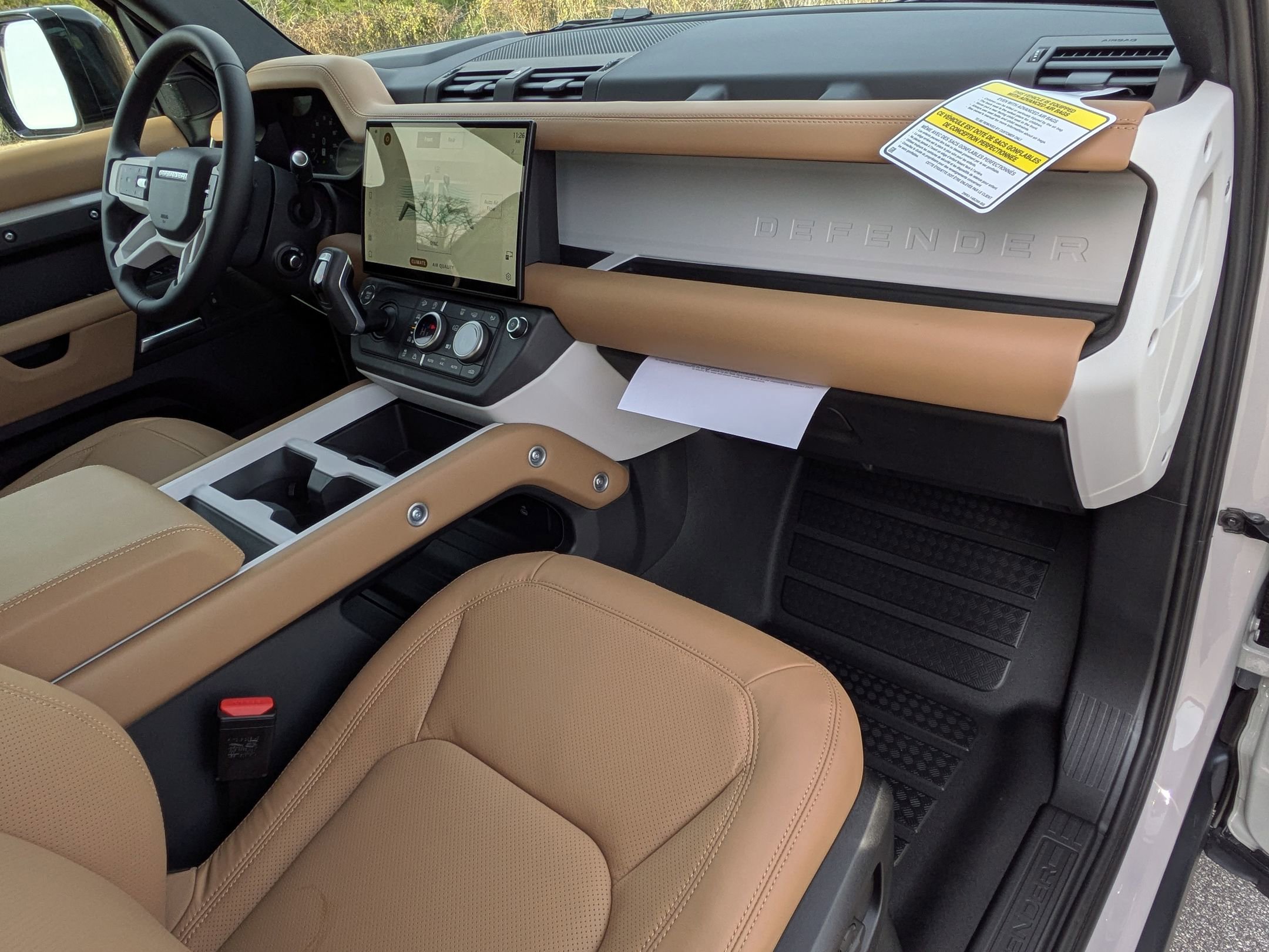 New 2026 Land Rover Defender 110 X-Dynamic SE image 30