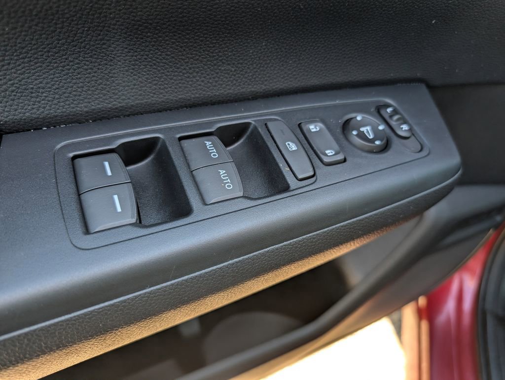 Certified 2025 Honda CR-V Sport image 9