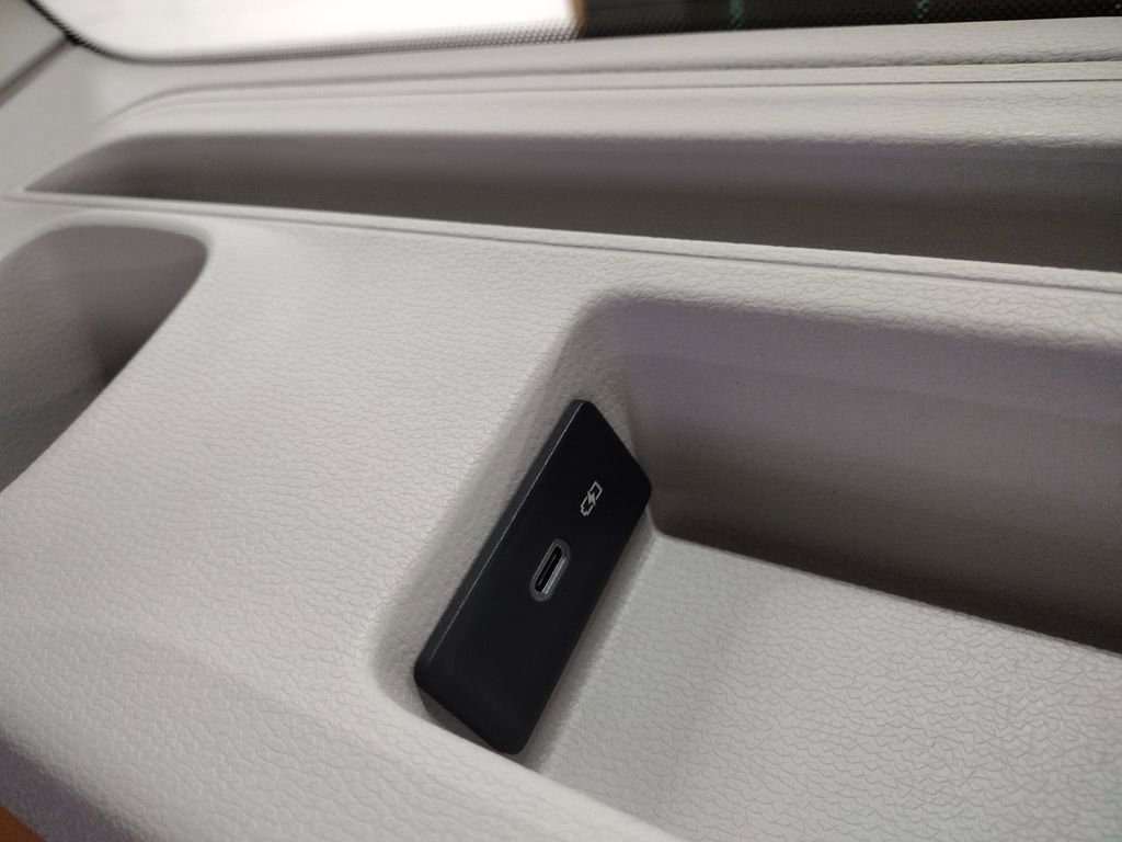 New 2025 Volkswagen ID. Buzz Pro S Plus image 19