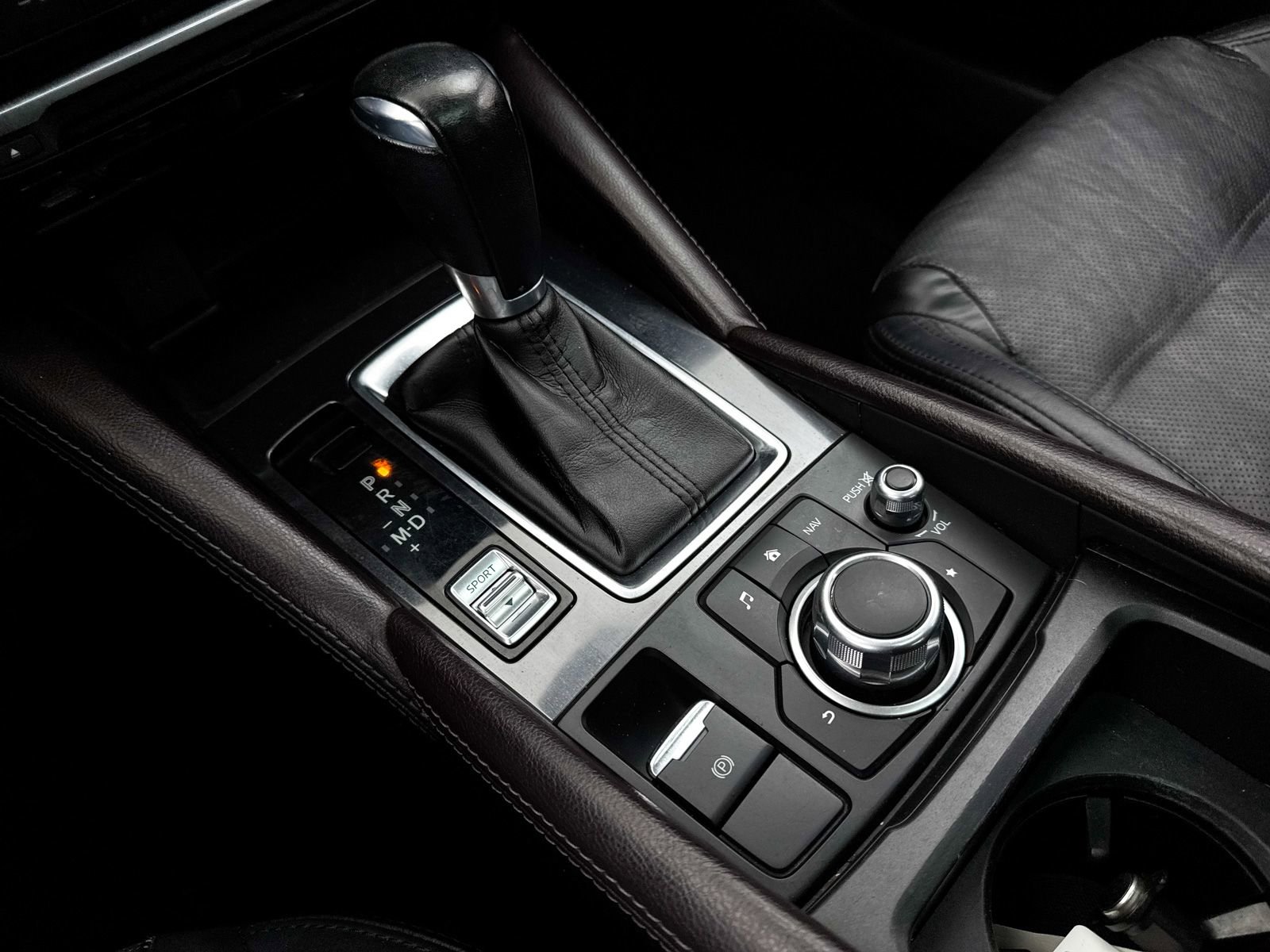 Used 2016 MAZDA MAZDA6 Grand Touring w/ GT Technology Package image 27