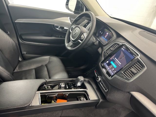 Used 2023 Volvo XC90 B5 Core w/ Climate Package image 24