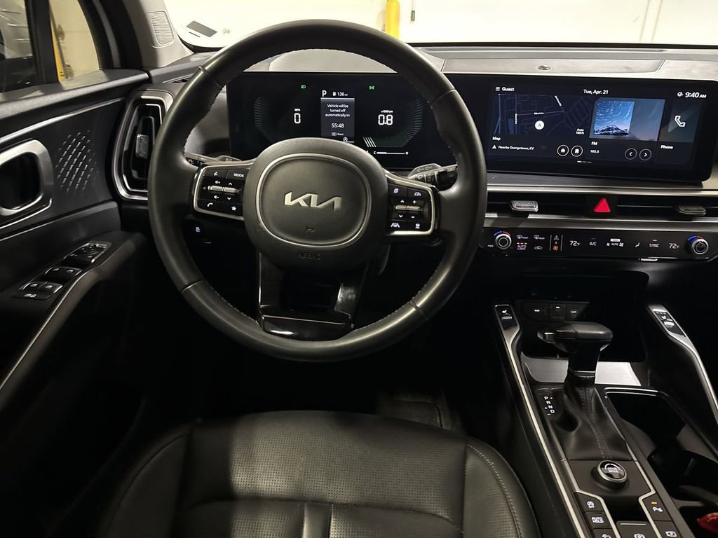 Used 2024 Kia Sorento S FWD image 11