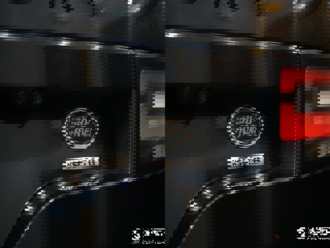 Used 2017 Land Rover Discovery HSE image 6