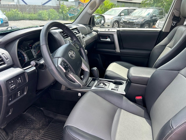 Used 2019 Toyota 4Runner SR5 Premium AWD/4WD image 4