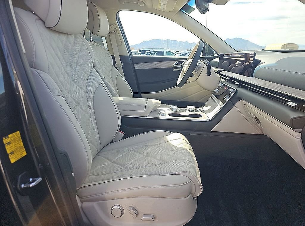 Used 2026 Genesis GV80 3.5T Prestige image 9