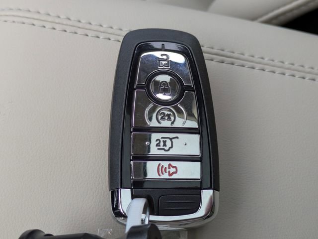 New 2026 Lincoln Corsair Premiere image 25