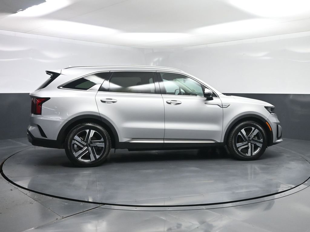 Used 2024 Kia Sorento EX w/ Panoramic Sunroof Package image 25