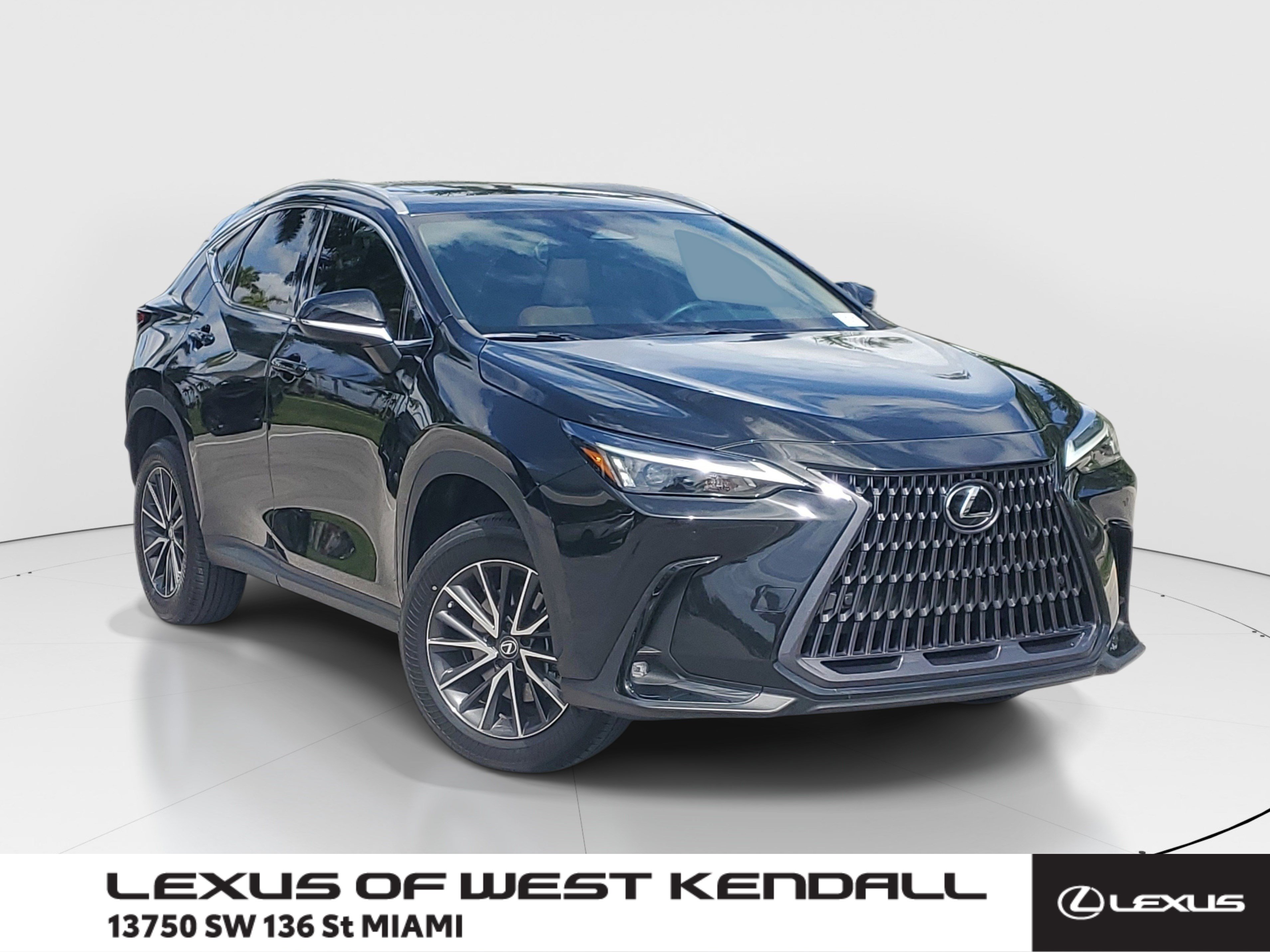 Used 2023 Lexus NX 250 FWD image 1