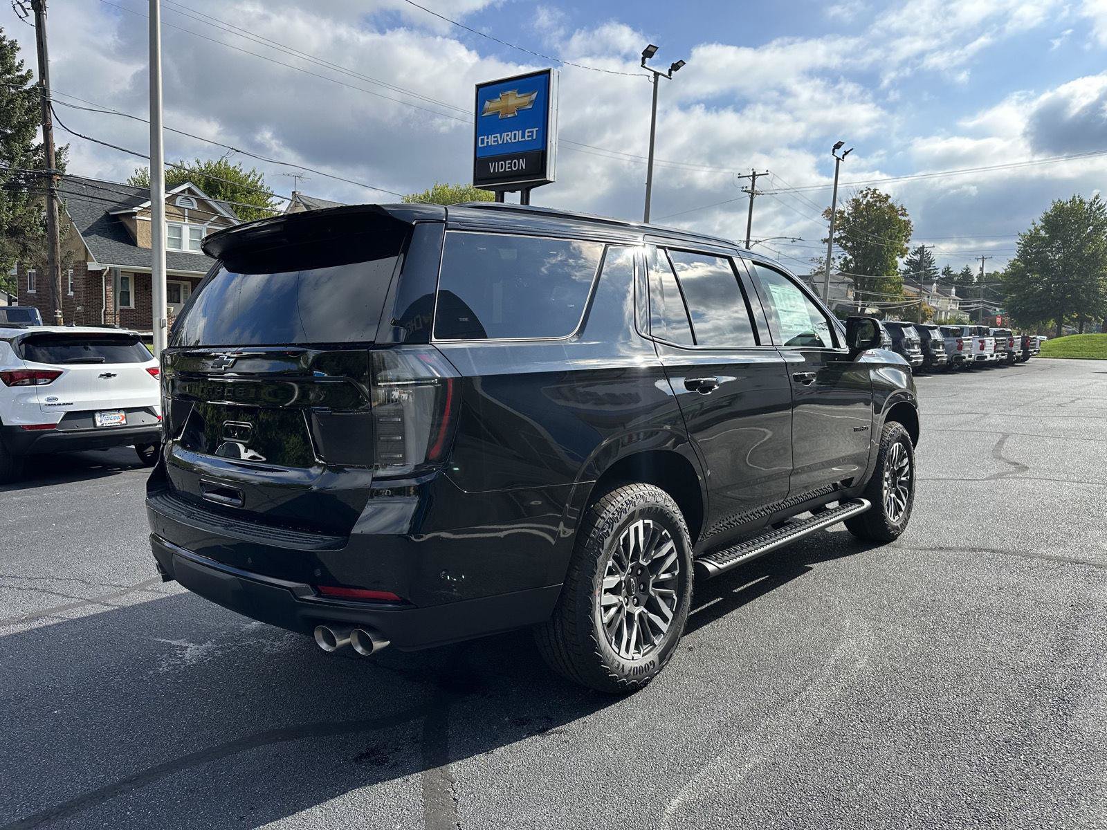 New 2027 Chevrolet Tahoe Z71 w/ Comfort Package AWD/4WD image 7