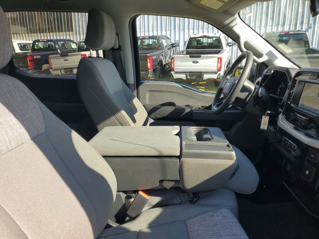 Used 2023 Ford F150 XLT image 33