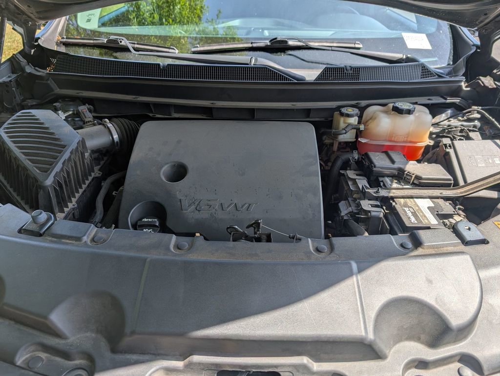 Used 2019 Chevrolet Traverse LT image 12