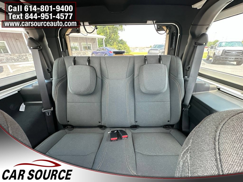 Used 2024 Jeep Wrangler Sport AWD/4WD image 15