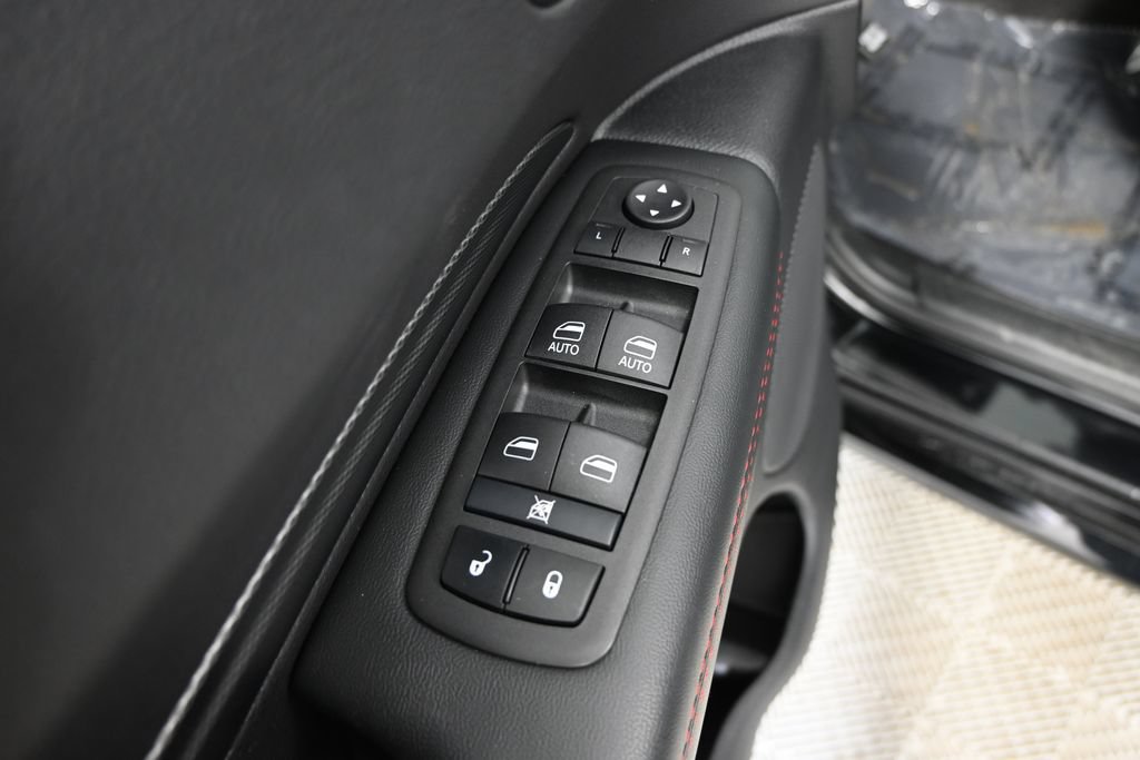 Used 2025 Dodge Durango GT AWD/4WD image 20