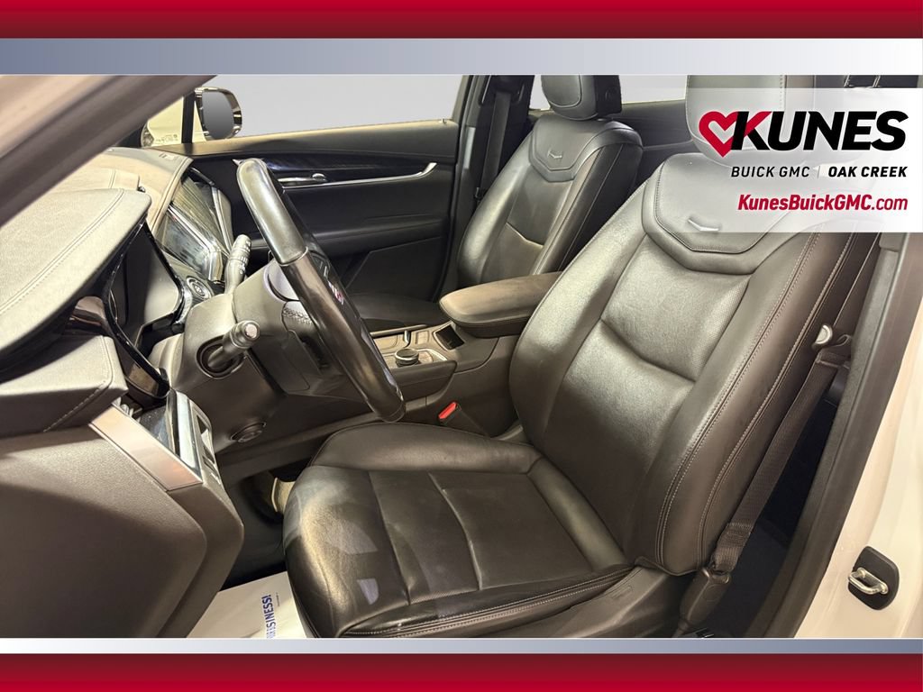 Used 2021 Cadillac XT6 Premium Luxury AWD/4WD image 23