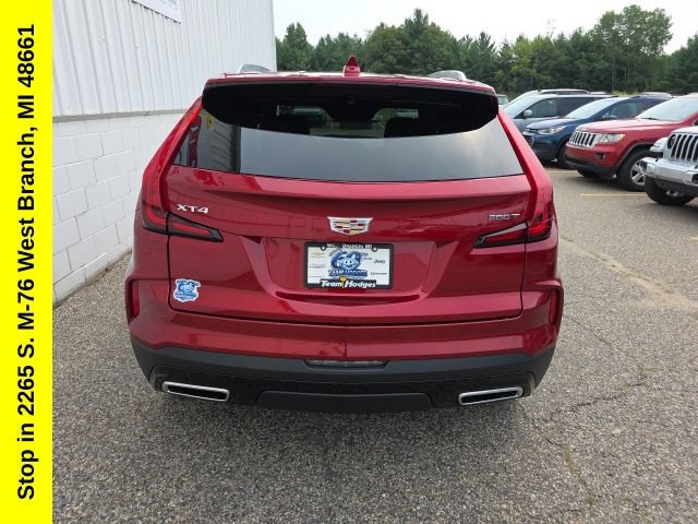 Used 2024 Cadillac XT4 Premium Luxury FWD image 9
