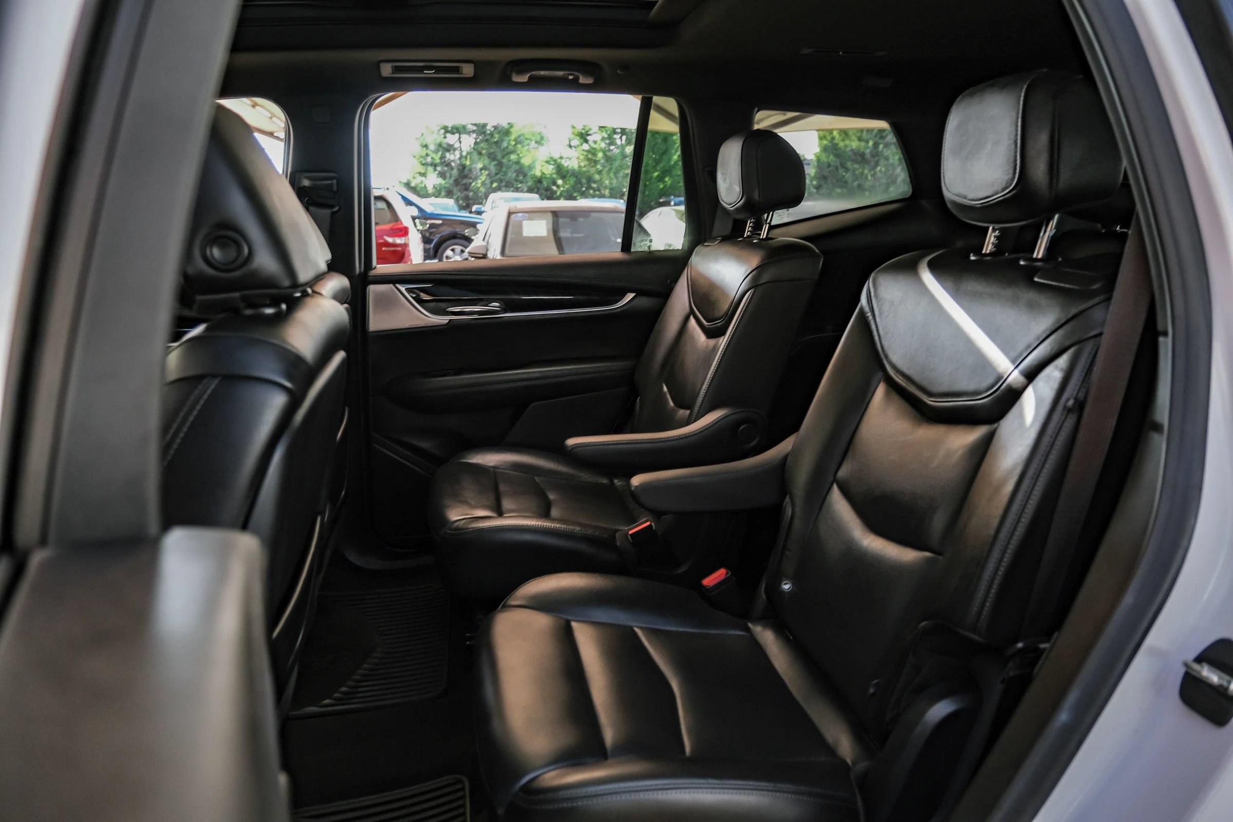 Used 2020 Cadillac XT6 Premium Luxury FWD image 38
