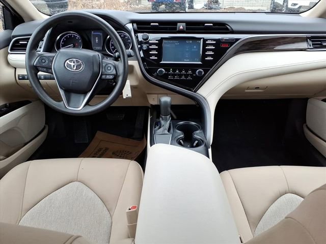 Used 2019 Toyota Camry LE image 15