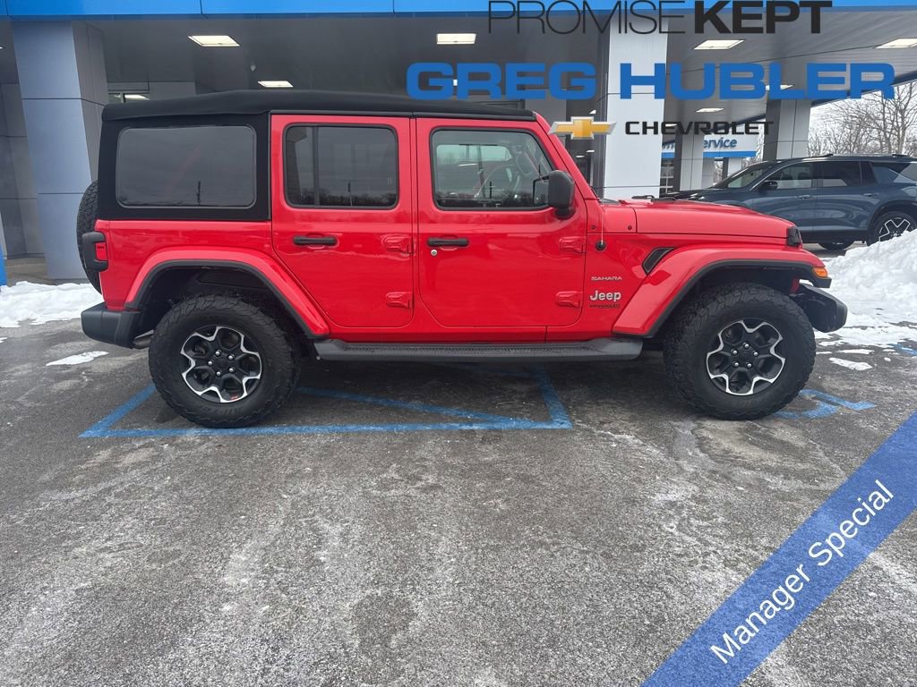 Used 2018 Jeep Wrangler Unlimited Sahara image 2