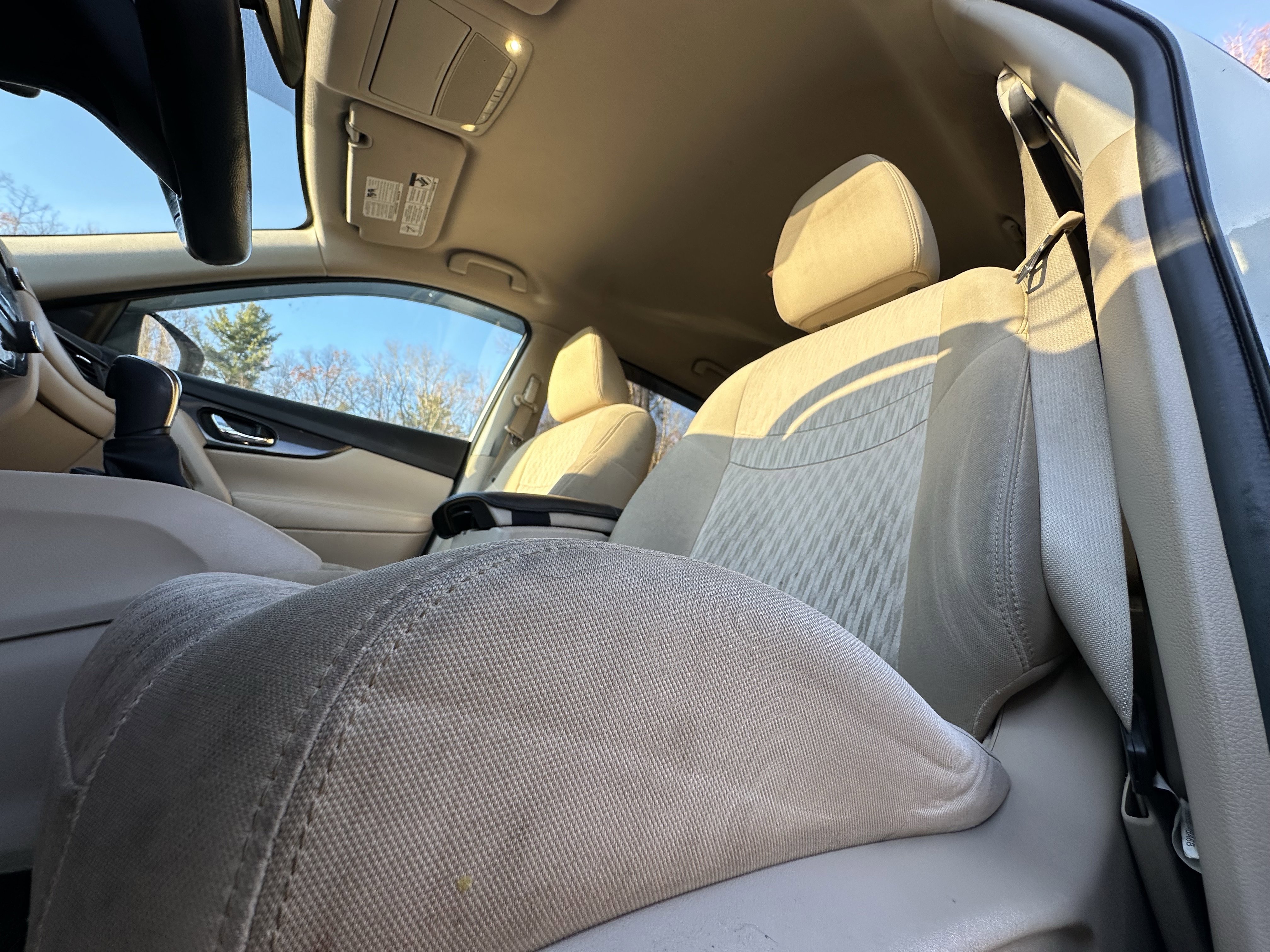 Used 2018 Nissan Rogue SV w/ Premium Package image 21