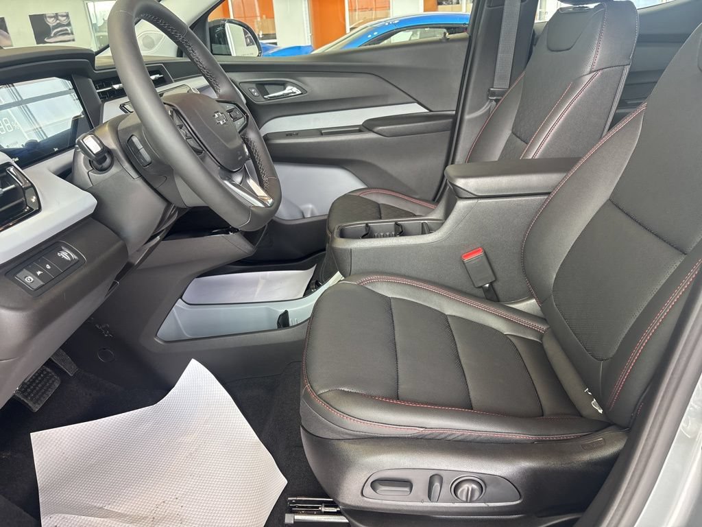 New 2027 Chevrolet Bolt RS FWD image 15