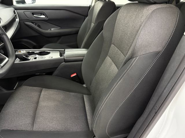 Used 2024 Nissan Rogue SV FWD image 27
