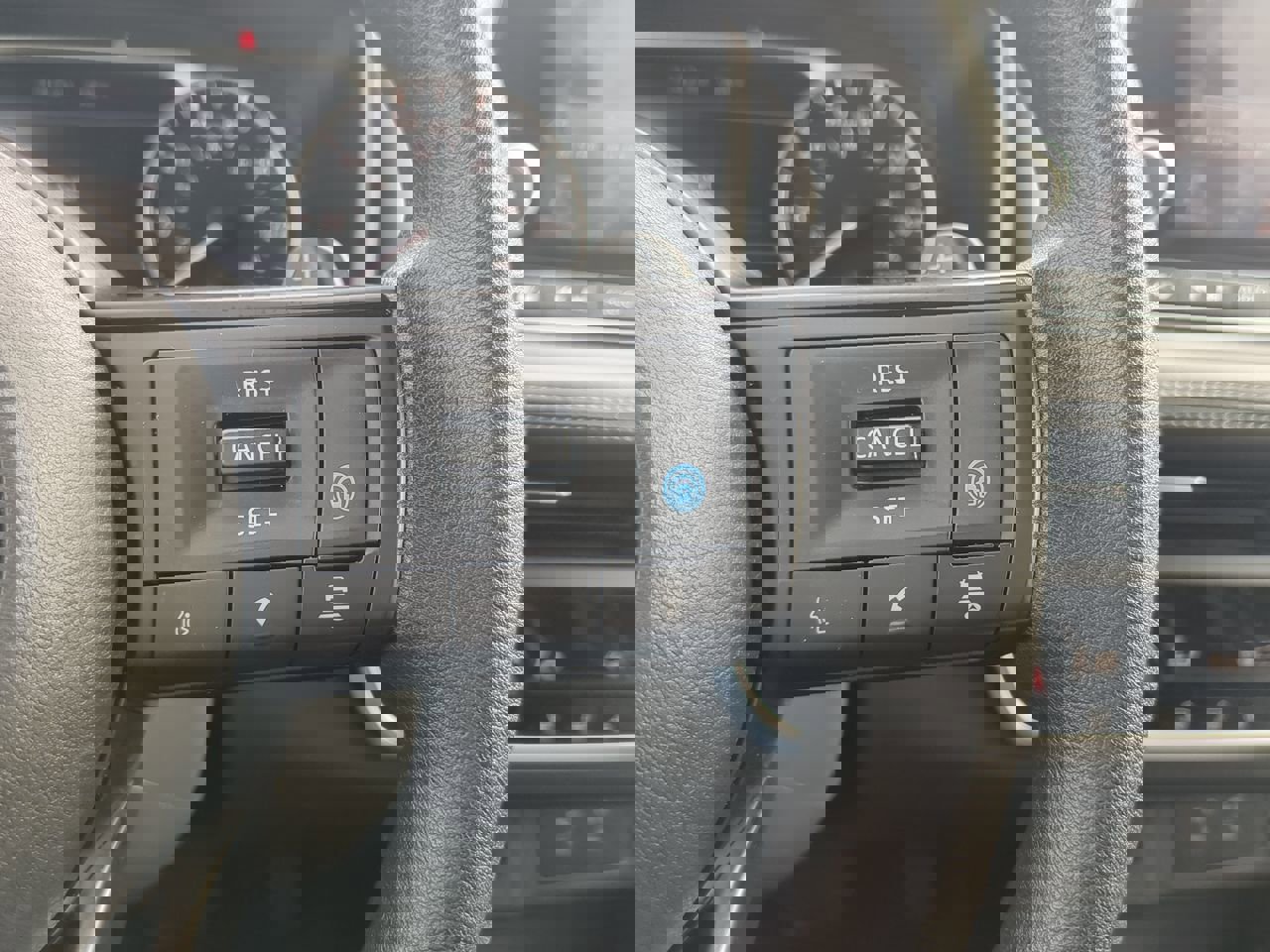 Used 2024 Nissan Rogue SV image 20