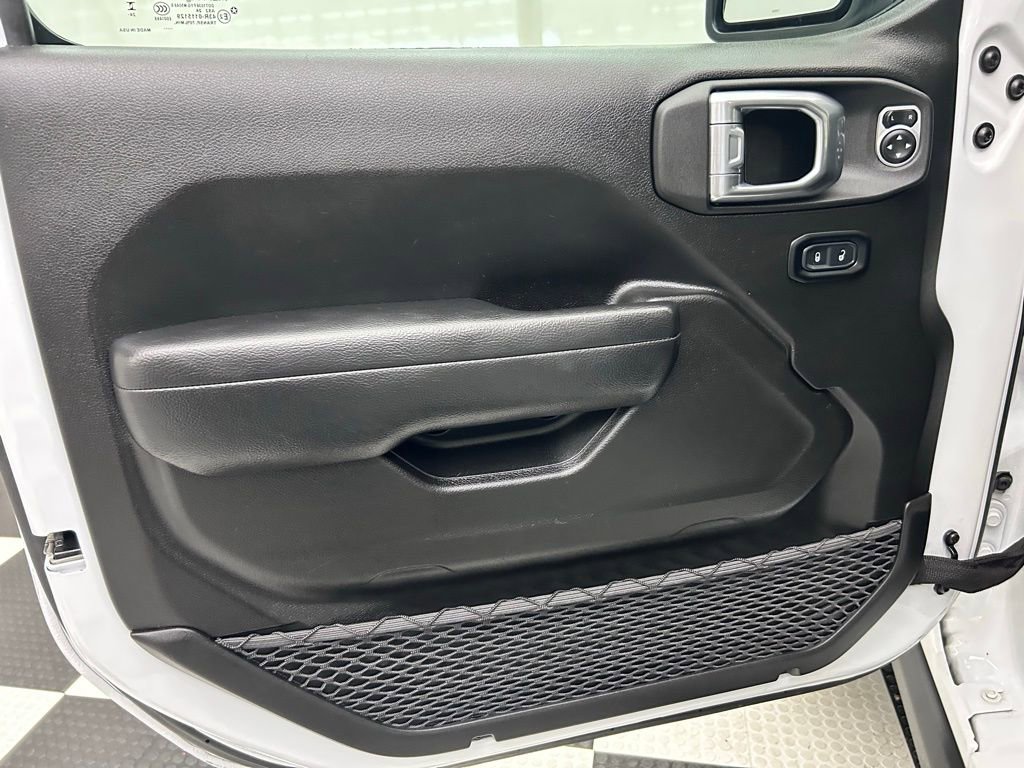 Certified 2025 Jeep Wrangler Unlimited Rubicon image 8