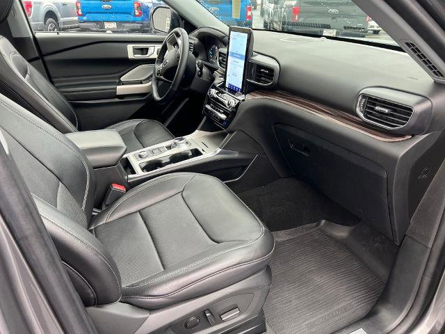 Certified 2023 Ford Explorer Limited w/ Limited Technology Package image 33