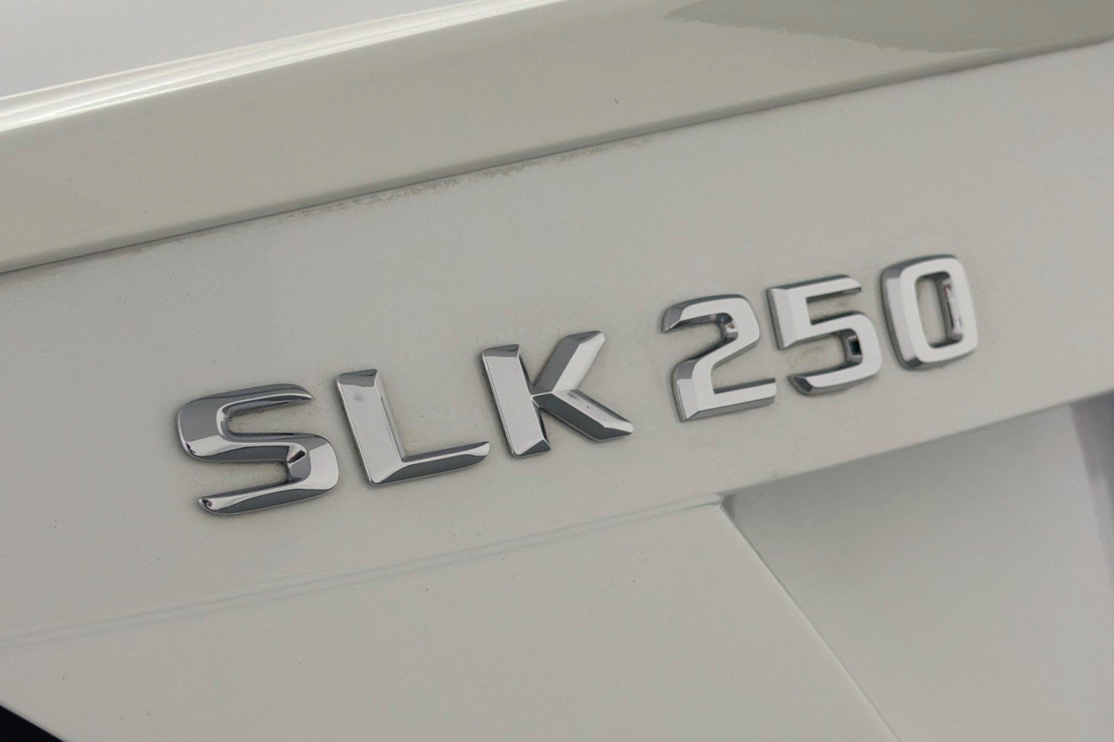 Used 2015 Mercedes-Benz SLK 250 image 9